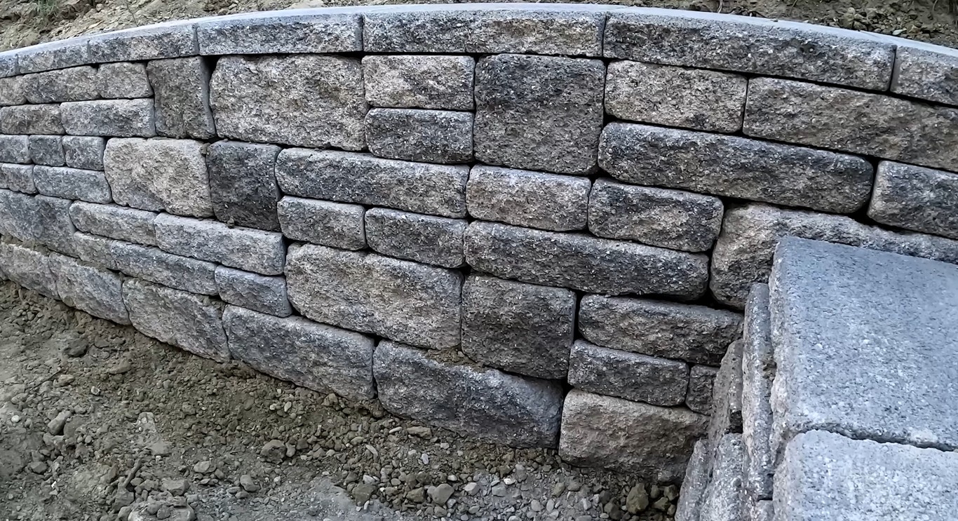 Custom retaining wall design and installation in Concord, CA